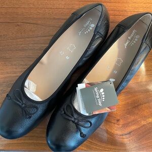 Spring Step Black Leather Bow Ballet Flats Size 10-11m